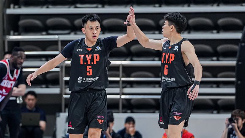 東亞超級聯賽6強戰，桃園領航猿以89：69擊敗首爾SK騎士。（圖／東超提供）