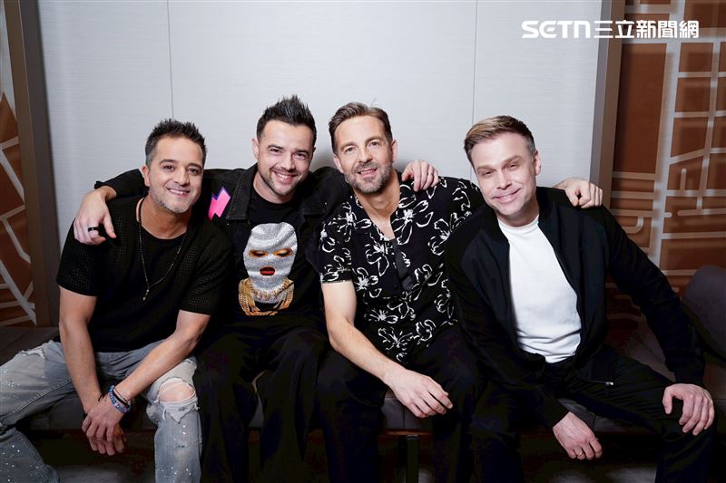 a1樂團接受《三立新聞網》專訪，成員Paul（左起）、Ben、Mark、Christian。（圖／記者趙于瑩攝影）
