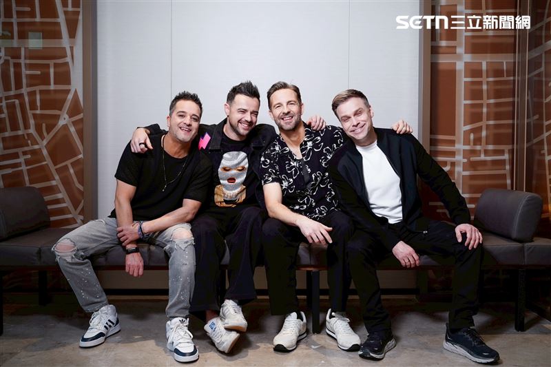 a1樂團接受《三立新聞網》專訪，成員Paul（左起）、Ben、Mark、Christian。（圖／記者趙于瑩攝影）