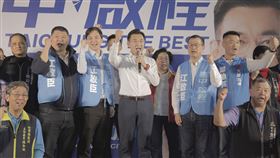 爭取國民黨下屆台中市長提名的江啟臣（右二）在大里公園（西榮福德祠）舉辦見面會。
