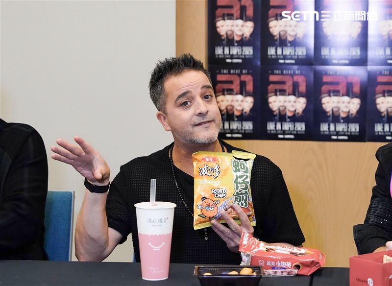 a1樂團成員保羅&middot;馬拉齊（Paul Marazzi）笑說自己到夜市絕對想嘗試吃蚵仔煎。（圖／記者趙于瑩影）