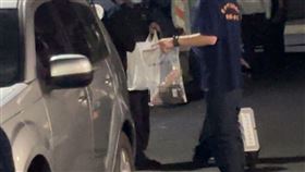 台中，雙屍，命案，情侶，30歲，胸口全利刃傷，倒臥浴室，血跡，方女、張男，失聯未上班，超商(圖／翻攝畫面)