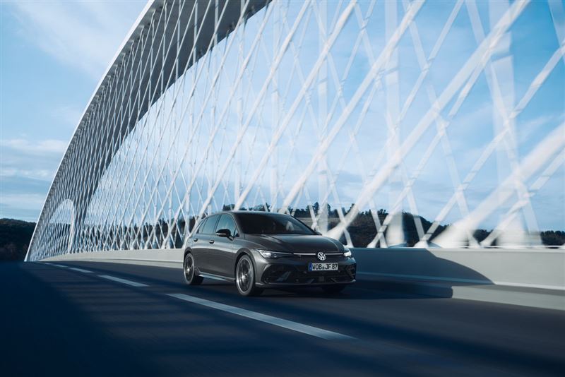 Golf R夜幕疾行版。（圖／Volkswagen提供）