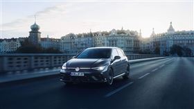 Golf R夜幕疾行版。（圖／Volkswagen提供）