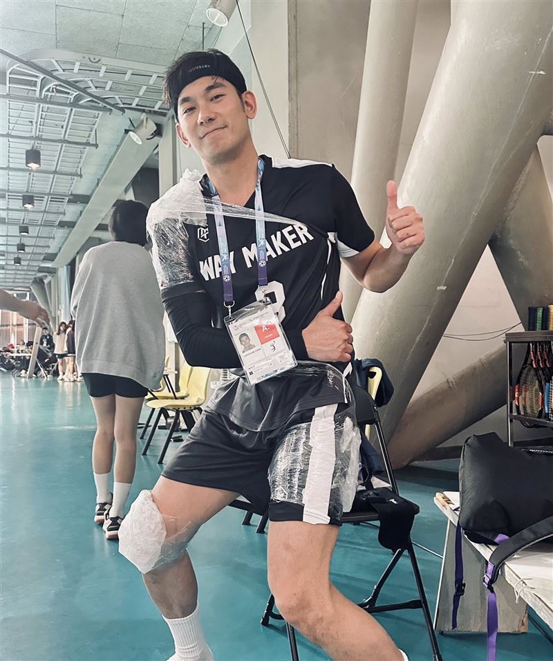 亮哲去年參加世壯運受傷。（圖／翻攝自臉書）