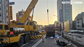 交通局,砂石車,車禍,陸橋,台南,機車,死亡（圖／翻攝畫面）