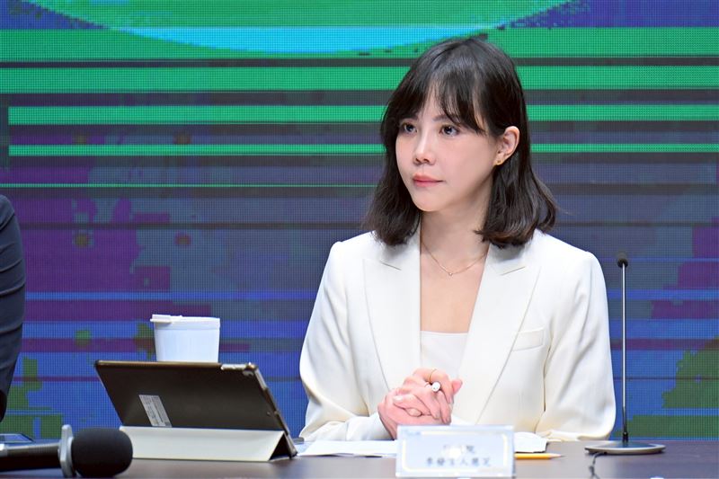 行政院發言人李慧芝今（19）日主持院會後記者會。（圖／行政院提供）