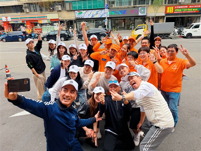 「OSGA中華演藝人高爾夫協會」響應公益活動「一起攜手為陽光加油」。（圖／OSGA中華演藝人高爾夫協會提供 )