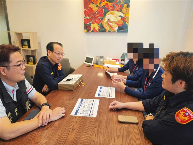 台中銀行大肚分行資深行員機警，發現會計匯出44萬美金鉅款可能是遭到詐騙，及時阻止。(圖／翻攝畫面)