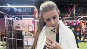 佳娜產後4個月已經瘦到剩下54公斤。（圖／翻攝自臉書）