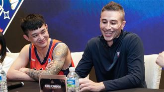 以為記者會要英文發言　盧峻翔緊張找卡總