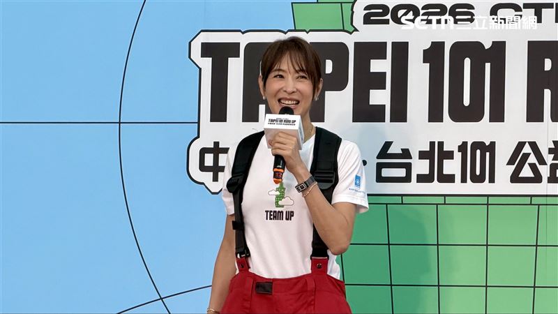 賈永婕穿消防服跑台北101垂直馬拉松！