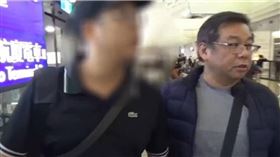 北市刑大獲報有拖吊蟑螂，17日發動搜索逮獲蔡姓男子與許姓男子等小崔拖吊前員工等6人。（圖／翻攝畫面）