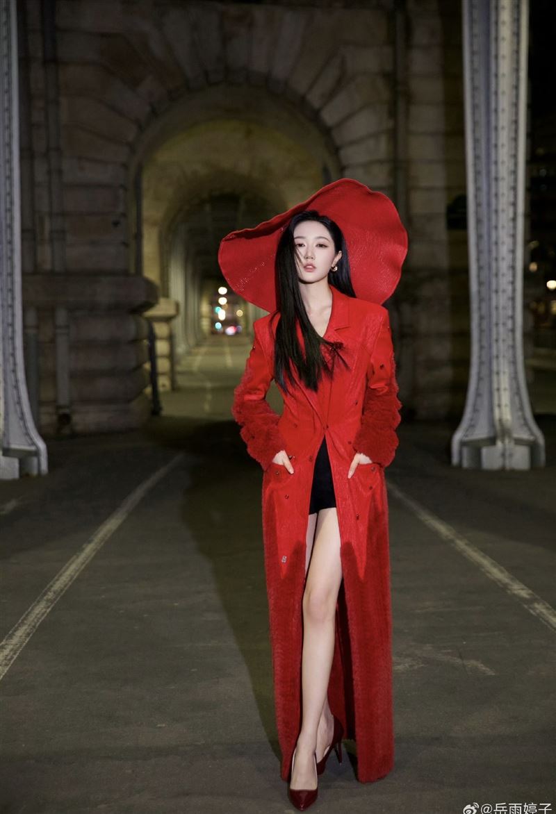 岳雨婷演出短劇走紅。（圖／翻攝自微博）