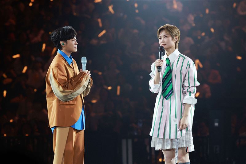 李宇春邀請吳青峰擔任演唱會嘉賓。（圖／哈里坤的狂歡 提供）