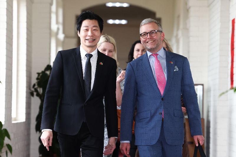 林昶佐陪同芬蘭國會議員訪團赴立院交流，不到24小時又飛回芬蘭。（圖／中央社）
