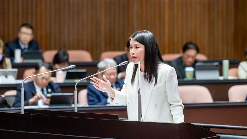 張嘉郡盼打造全齡共享室內運動場