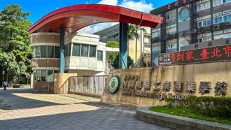 女師不倫人夫同事　遭認蹺班激戰判賠12萬