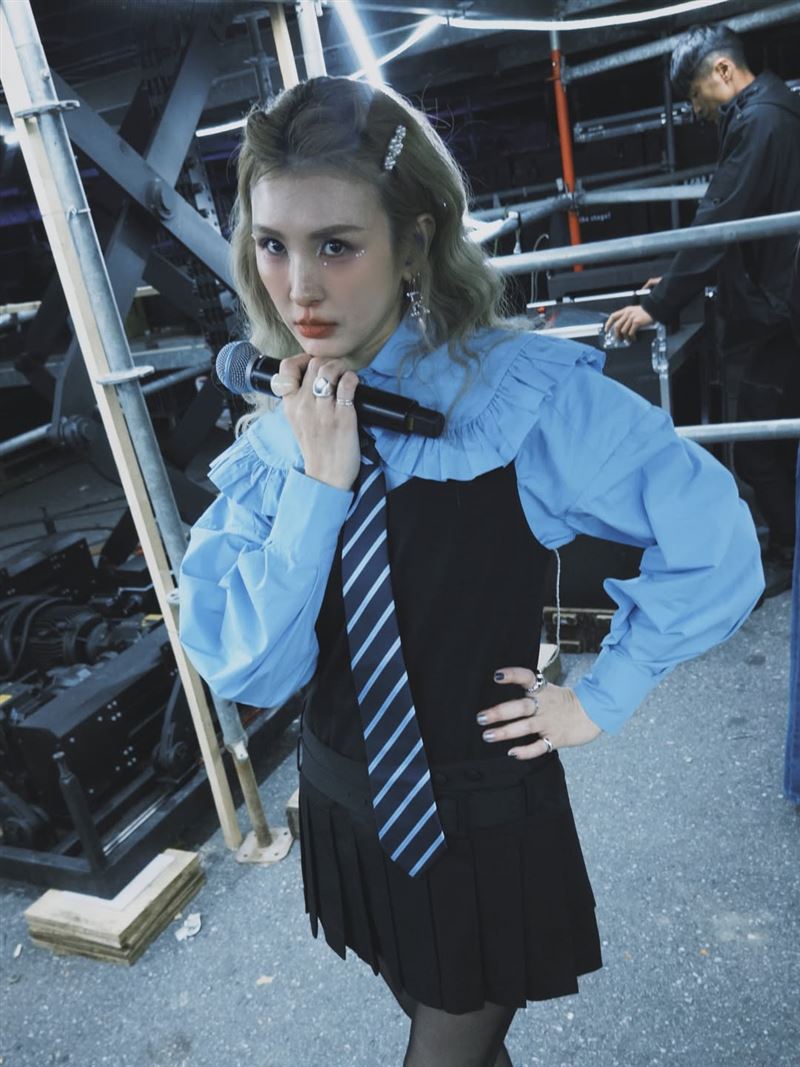 魏如昀人生宛如《陽光女子合唱團》「芸熙」一角。（圖／翻攝自魏如昀IG）