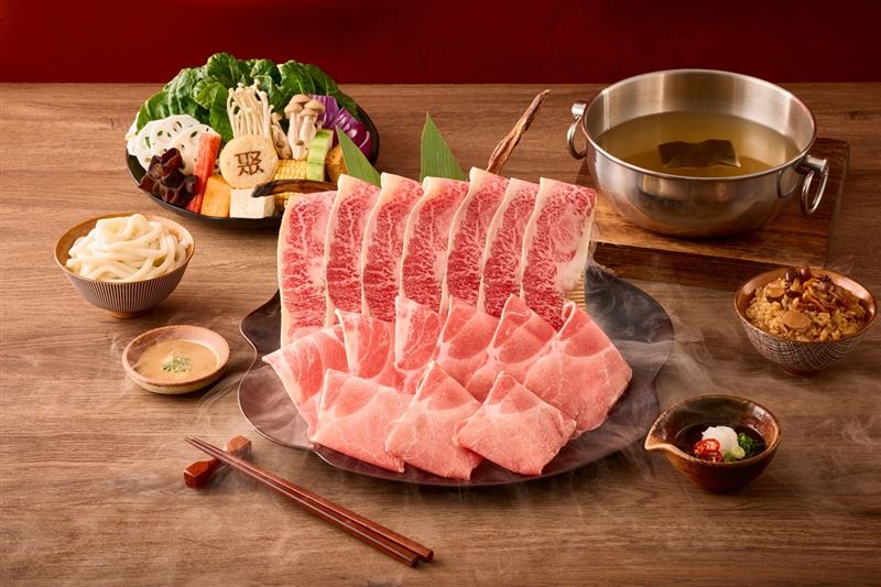 聚推出國產牛雪花、國產牛霜降單人套餐和究極日本國產牛雙人特盛雙人套餐，售價788元起。（圖／品牌業者提供）