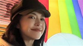 姚晨16日透過微博宣布離婚，表示與曹郁早在多年前已結束婚姻。（圖／翻攝自姚晨微博）