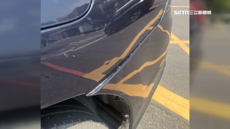 男子還造成警車車損