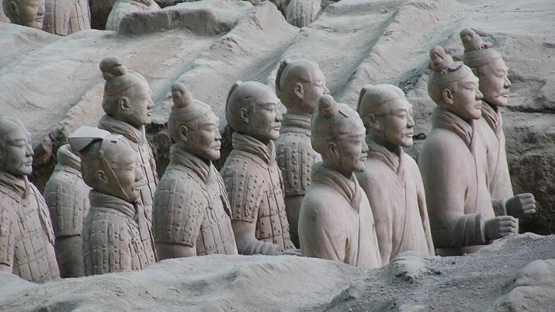 秦始皇陵至今仍藏有許多令現代科學家也難以解釋的「黑科技」。(圖/翻攝自維基百科)