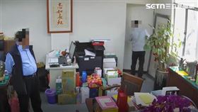 中油煉製事業部前執行長徐漢涉嫌辦理採購案時，向業者收取賄款，檢方執行搜索時，在徐辦公室查扣現金2710萬元，檢方偵結後，依貪汙治罪條例罪嫌起訴。去年6月，法院裁定徐漢以500萬交保，但限制出境、出海，徐漢近日以「出國參加兒子婚禮」為由，聲請解除境管，法官認定他有「逃亡之虞」，裁定駁回，並延長限制出境、出海8個月。