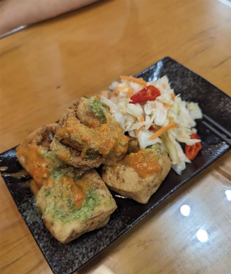 新竹男子在Google評論區PO出店員照片、留負評，遭當事人提告侵犯個資。（圖／翻攝自Google Map）