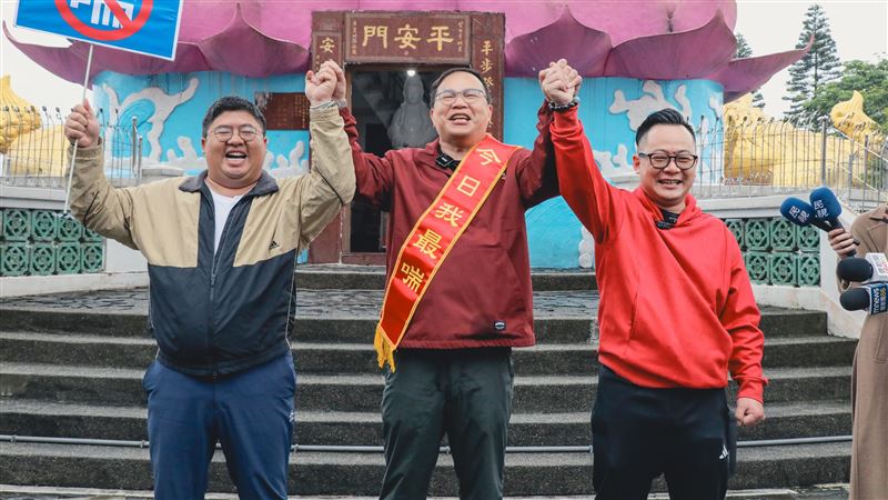 王義川、童子瑋、蔡易餘揪登高　最喘是他