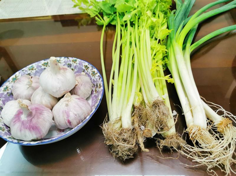 拜文昌帝君供品。（圖／楊登嵙提供）