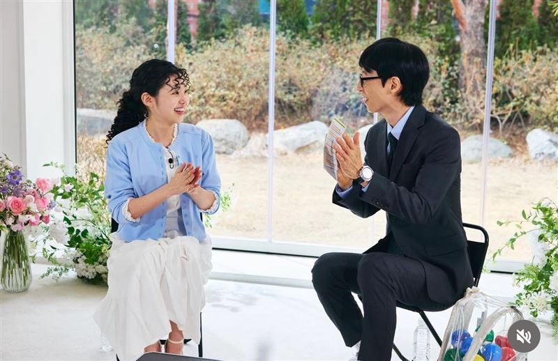 崔智秀（左）在節目分享生活近況。（圖／翻攝自IG@ziissuu）