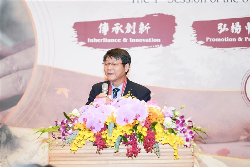 蘇守毅去年10月上任中醫師公會全聯會理事長後，致力推動中醫藥制度現代化。（圖／翻攝自中醫師公會全聯會臉書）