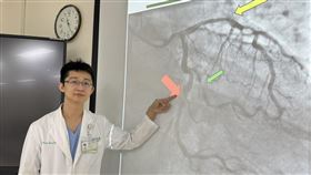 34歲壯男，打手遊，打到一半胸痛，竟是心肌梗塞，3條血管阻塞(圖／署立臺中醫院提供)