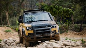 每梯次為期兩天一夜的Defender Trophy台灣資格賽，導入各項依據英國原廠標準打造的越野路線及駕馭關卡。（圖／Jaguar Land Rover提供）