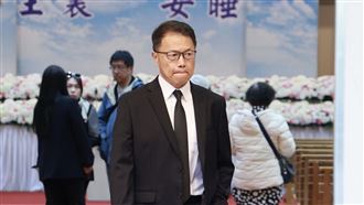 吳中純告別式不收奠儀　尪哭曝喪葬費金額