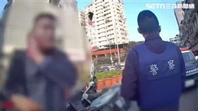 北市黃男因不滿被催討債務，持摺疊刀砍傷張男。（圖／翻攝畫面）