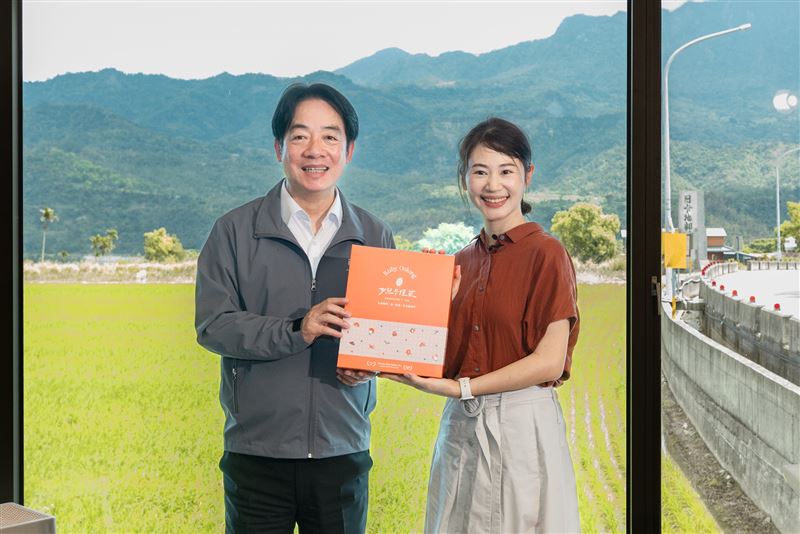 總統賴清德參訪台東地方創生「女兒不懂茶」據點（圖／總統府提供）