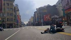 躺平族,馬路中,新興分局,高雄市