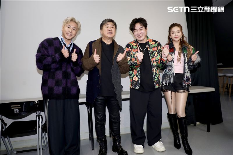 鑽石舞台之夜演唱會由胡瓜、康康、歐漢聲（歐弟）、賴慧如聯手主持。（圖／記者鄭孟晃攝影）