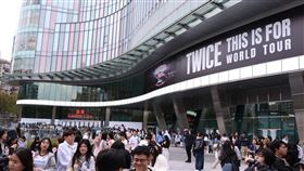 TWICE連續三天在大巨蛋開唱。（圖／記者鄭孟晃攝影）