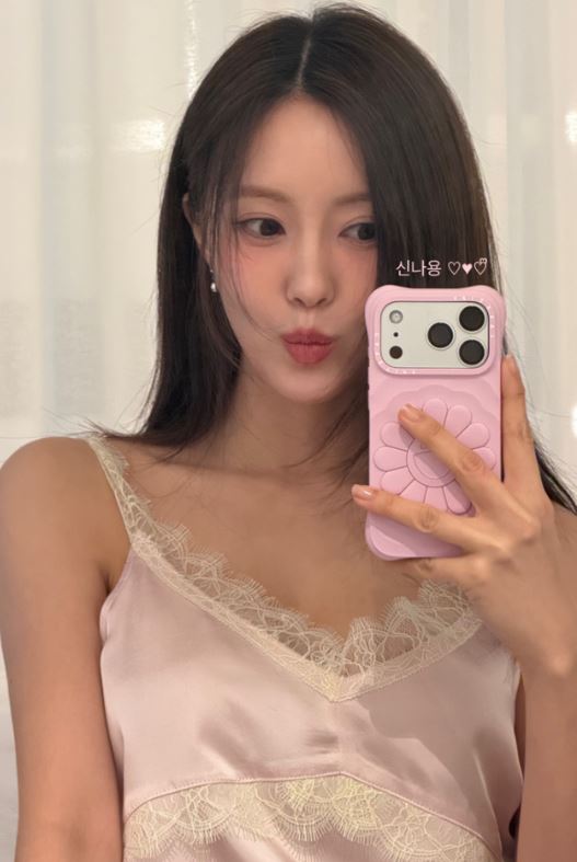 孝敏開心和粉絲分享近況。（圖／翻攝自IG @hyominnn）