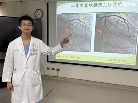 34歲男打手遊胸痛 竟3條血管全堵死送醫（圖／翻攝畫面）