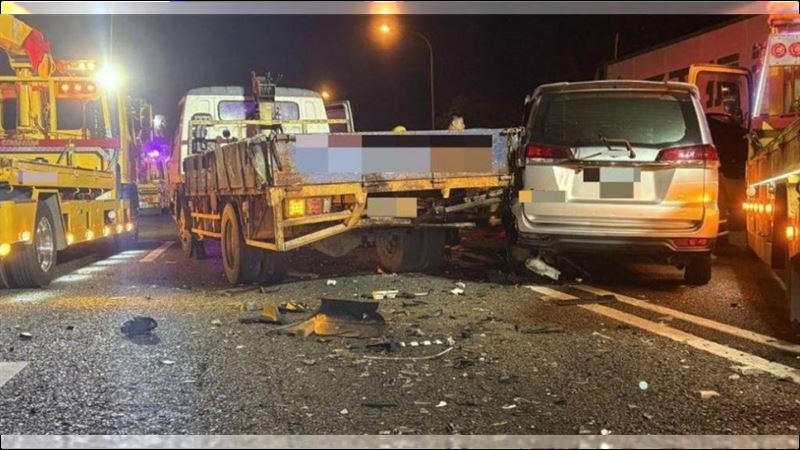 國1楊梅段6車連環撞 疑未保持車距釀3傷