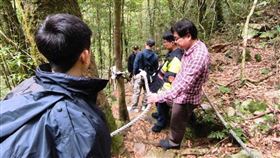 鳶嘴山步道引導繩遭蓄意破壞，林業保育署臺中分署籲請山友提高警覺。（圖／林業保育署臺中分署提供）