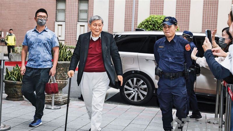 沈慶京再爆掏空!疑套現30億還賭債