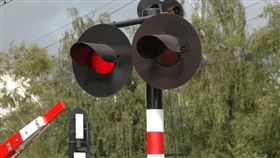 平交道 鐵軌 柵欄（示意圖／翻攝自pixabay）
