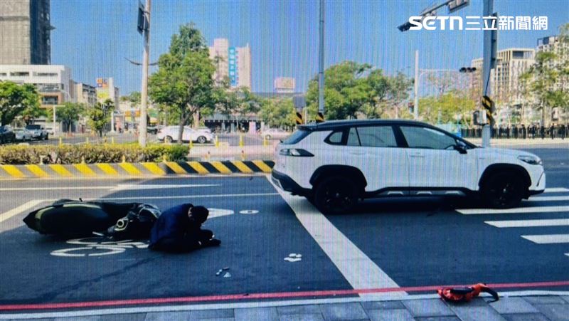 騎士連撞「躺地留一灘」 網認出酒店少爺