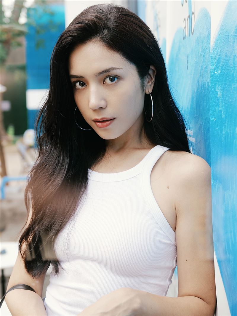 夏若妍在面對第二次手術變得更冷靜,吸取各方意見。(圖/翻攝自IG @marlenita0108)