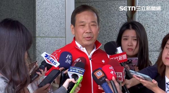 對於被李貞秀罵狗，鍾小平昨天出面接受媒體聯訪（資料圖／翻攝畫面）